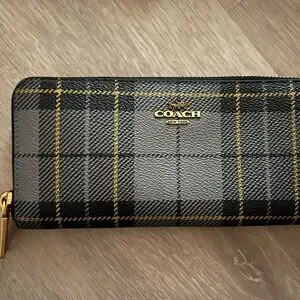 COACH Novelty Plaid Print Slim Accordion Zip-Around Wallet-Black Multi